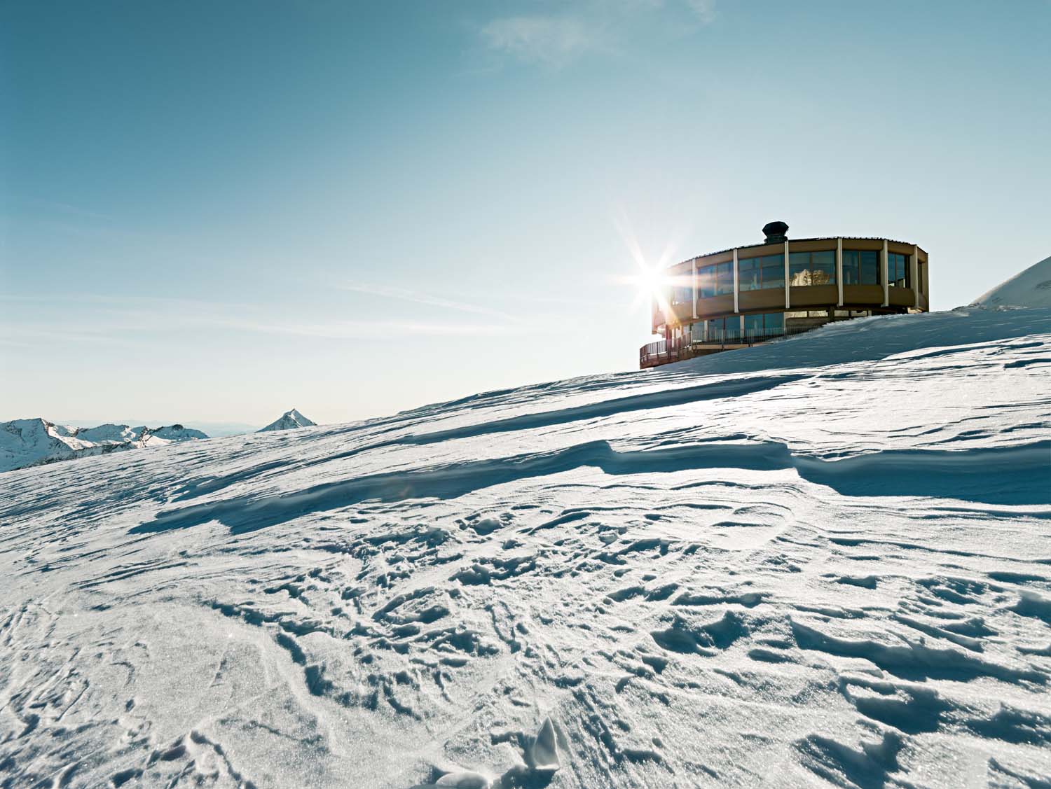 Roundtop restaurant in Saas-Fee. Saas-Fee won the Marketing Trophy thanks to its crowdfunding campaign