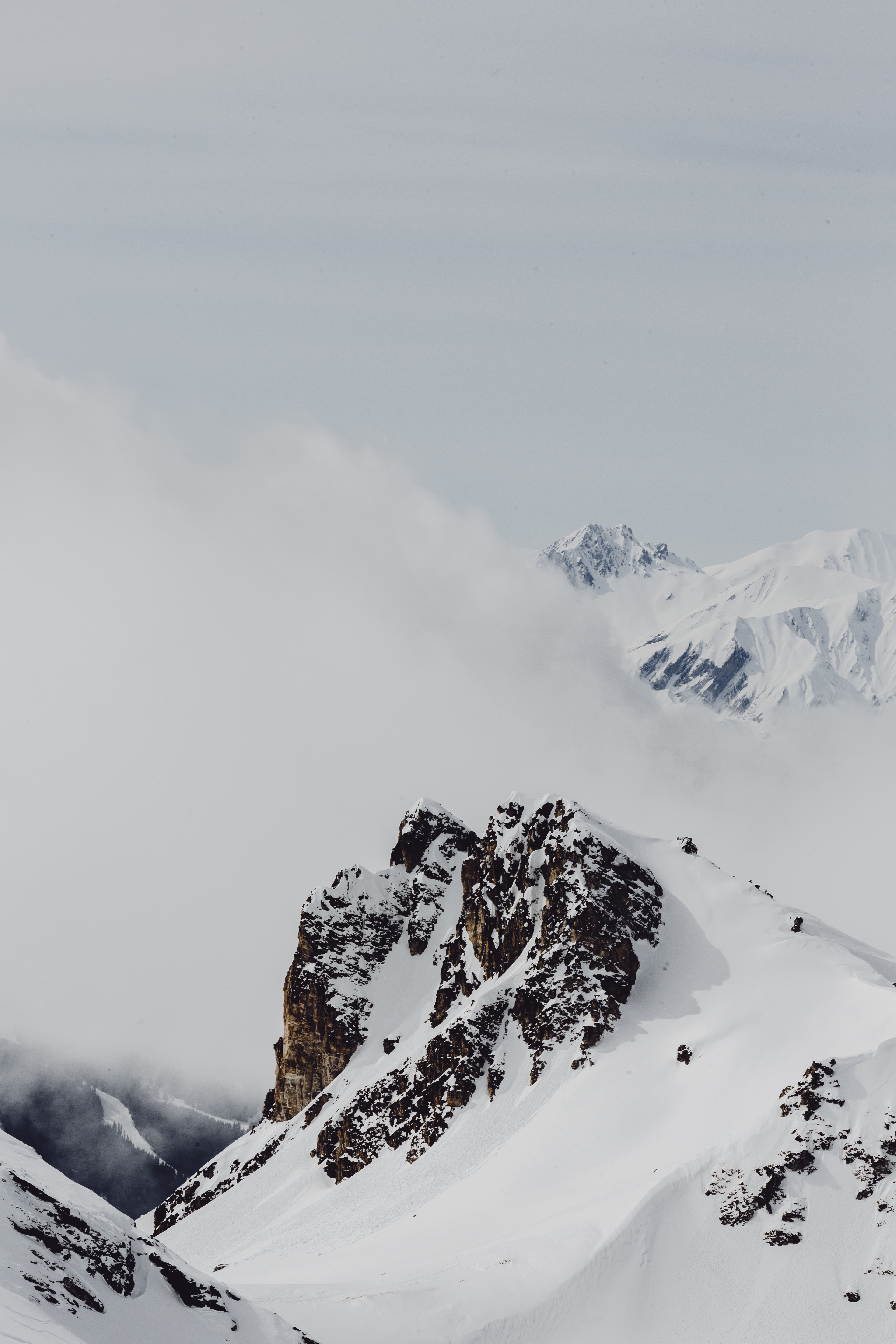 Mountain landscape - Filip Zrnzevic - Unsplash - Driving to the mountains.