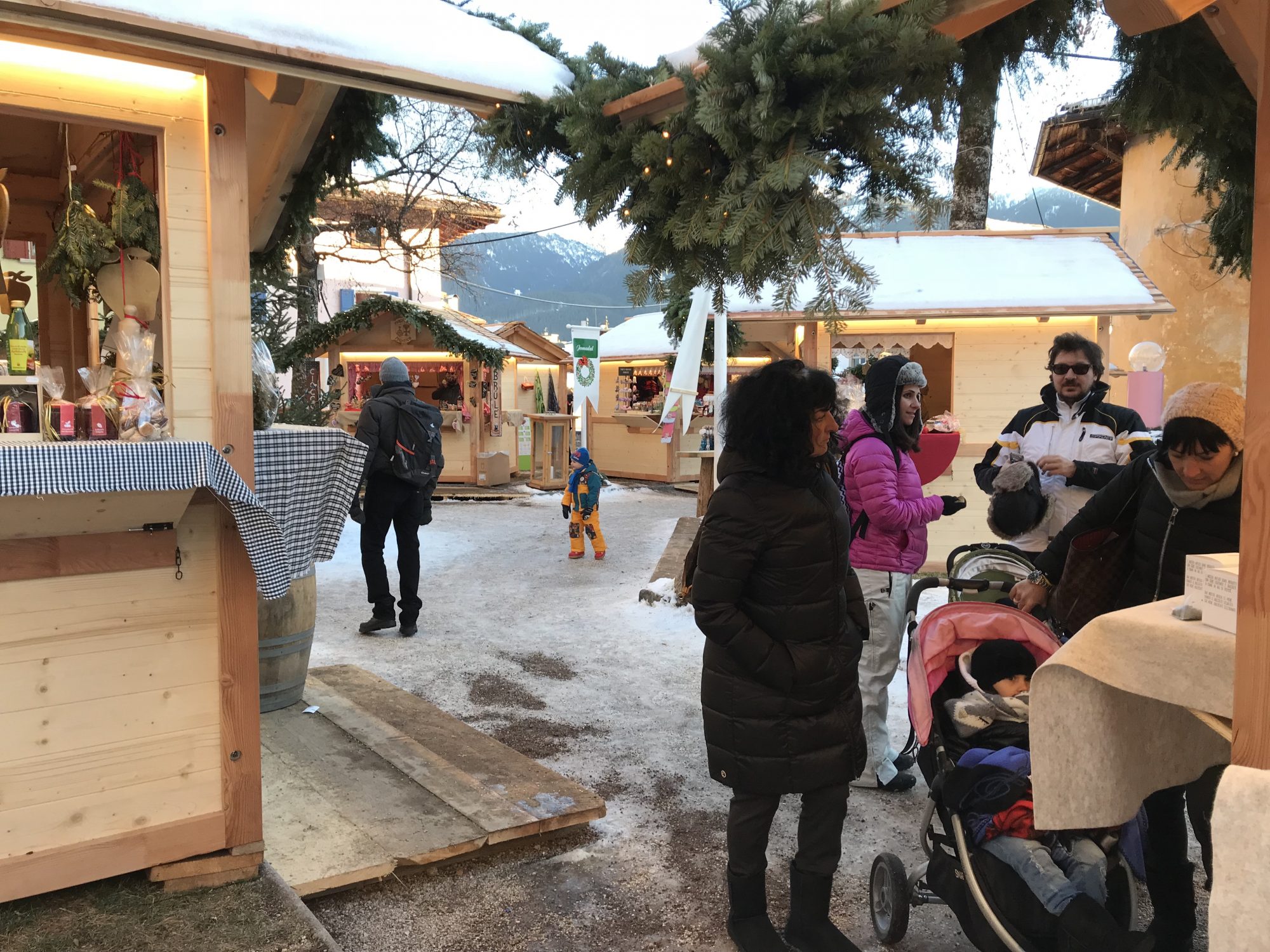 Mercatino di Natale in Cavalese- Photo by The-Ski-Guru