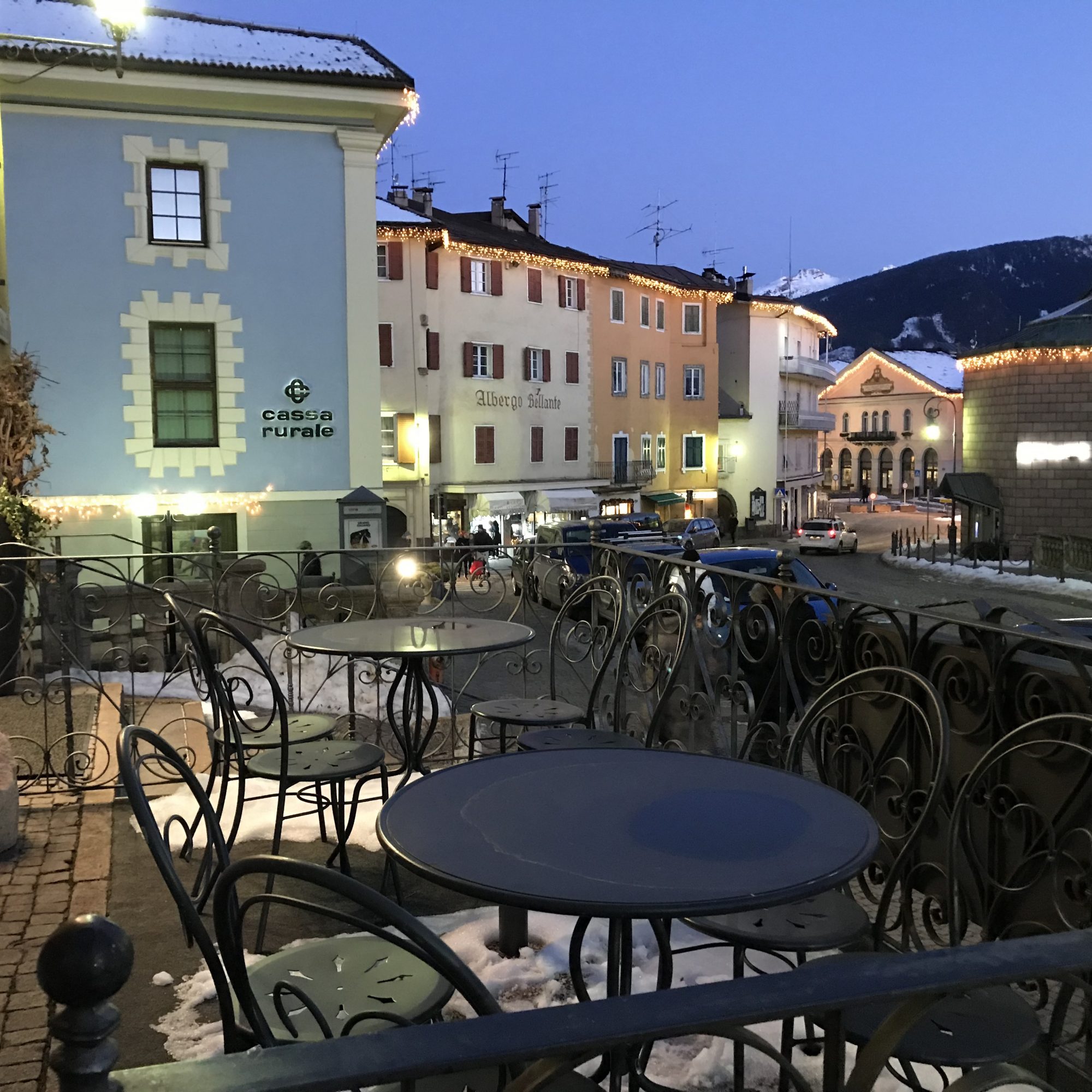 Terrace of the Pizza restaurant of Romantik Hotel Excelsior- Cavalese- Photo by The-Ski-Guru.