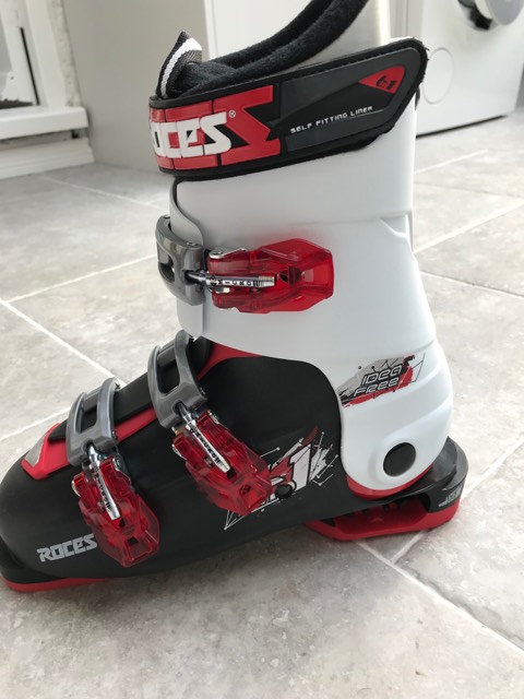 Roces Ski Boot with 3 buckles