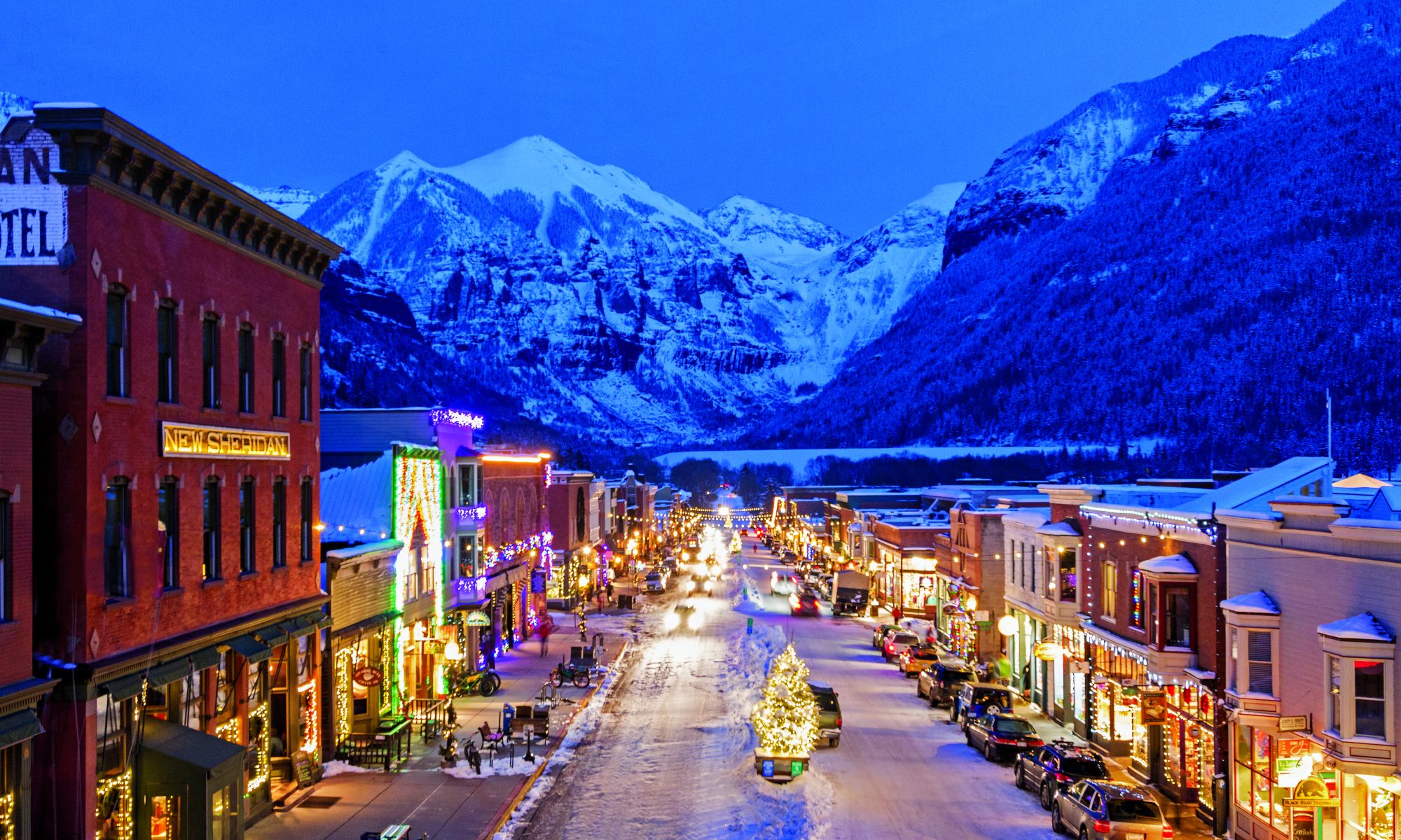 Main street downtown Telluride - Photo credits: Telluride Ski Resort.