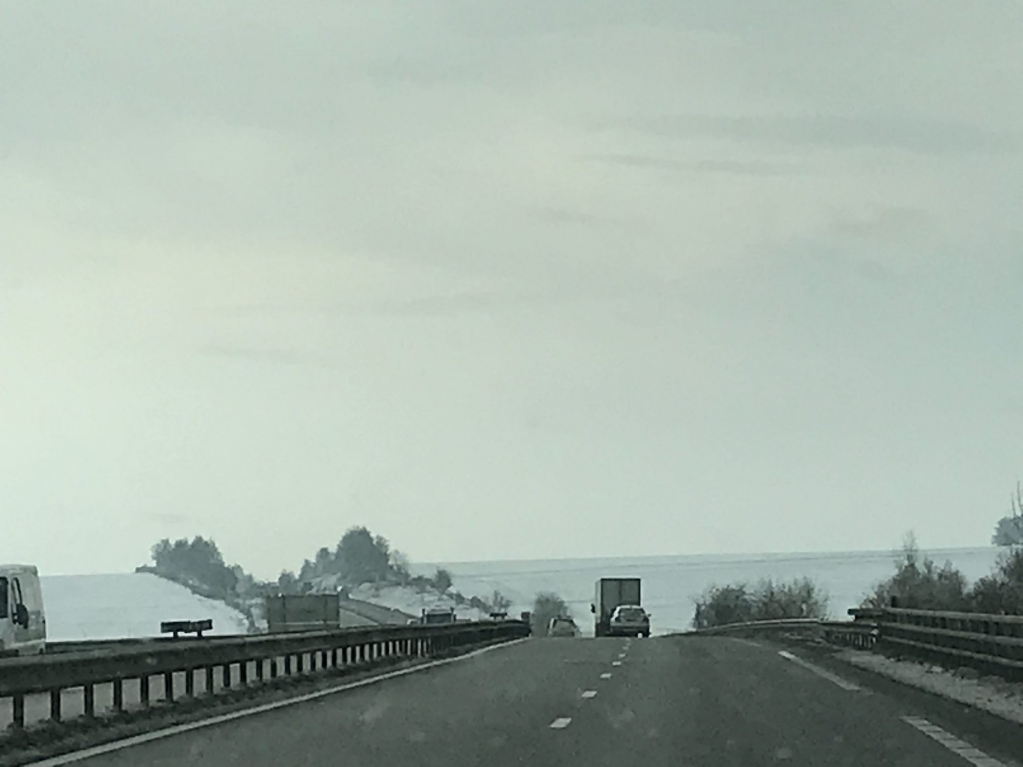 More driving in France in the autoroute - Photo by The-Ski-Guru- winter tyres, snow chains. Driving to the mountains.