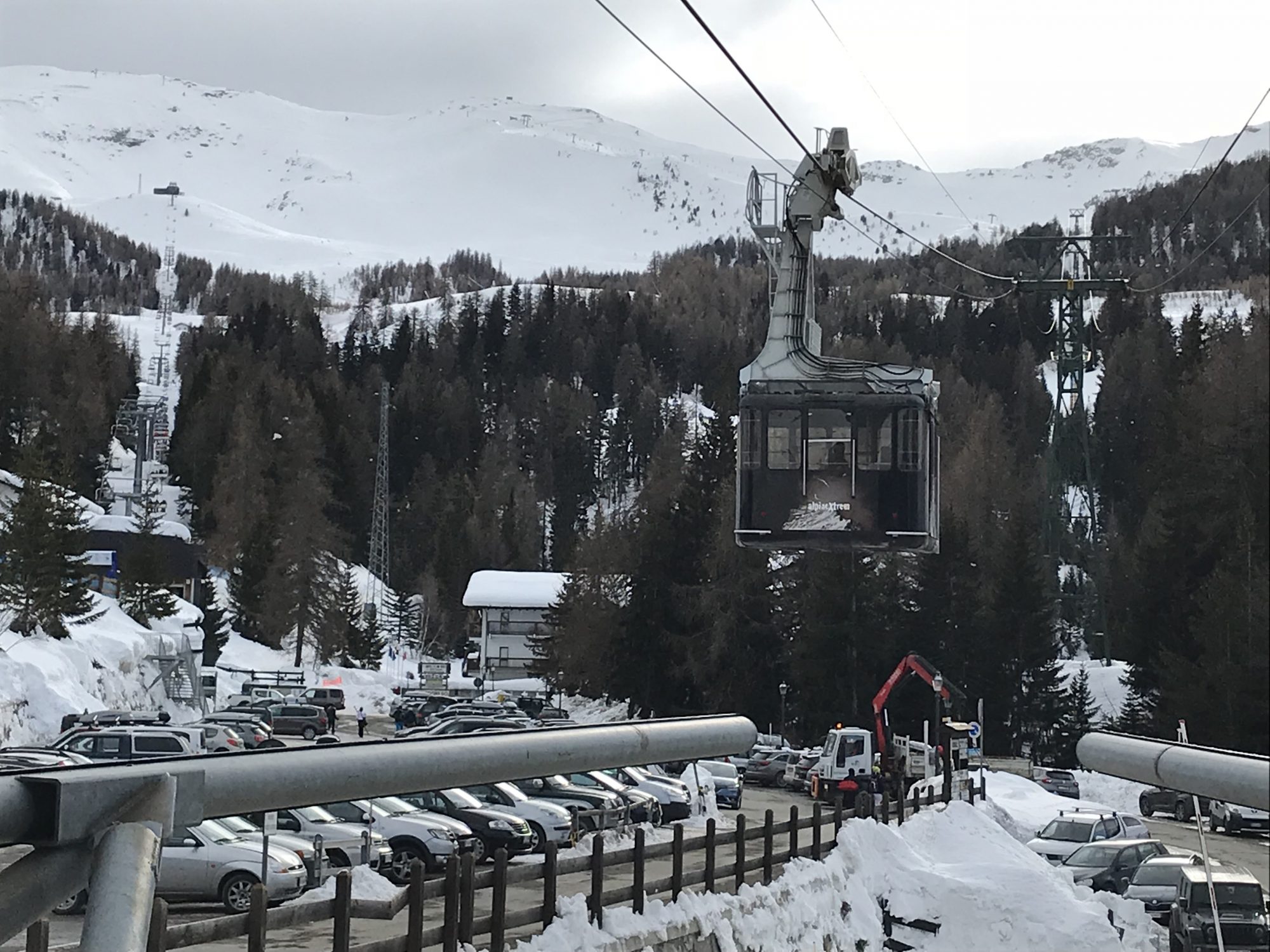 The tram to piste 15- Pila- Photo by: The-Ski-Guru.