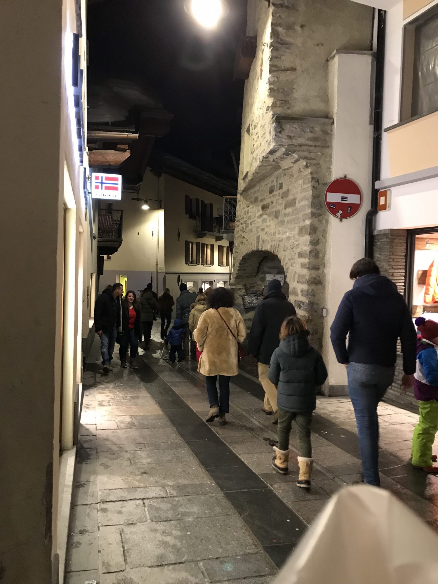 Via Roma at Aperitivo time- after skiing - the place to see and be seen. Photo by The-Ski-Guru-Last part of our family half term trip – Picture-perfect Courmayeur Mont Blanc.