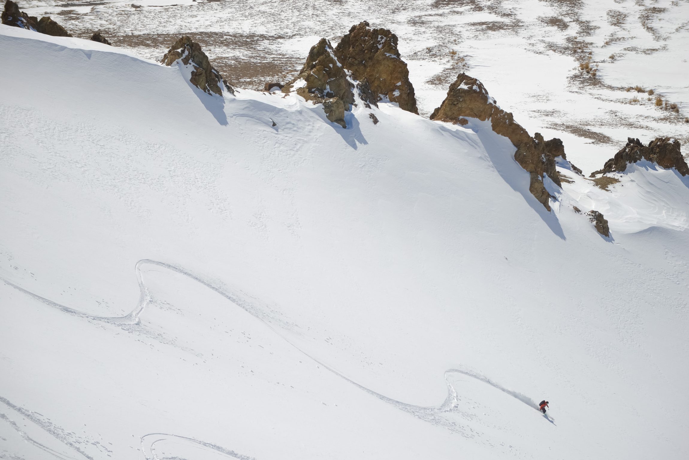 Las Leñas, the biggest terrain ski area in South America - if we count it's off-piste. Host of the South American Ski and Snowboarding Extremes for many years, for a reason. Photo Las Leñas ski resort. 