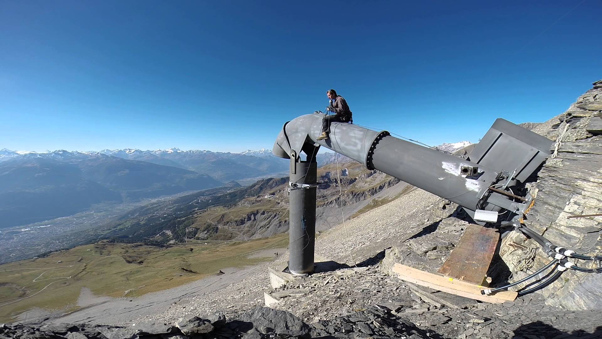 A Gaz-ex installation in a mountain - methods of containing high prone avalanche areas.