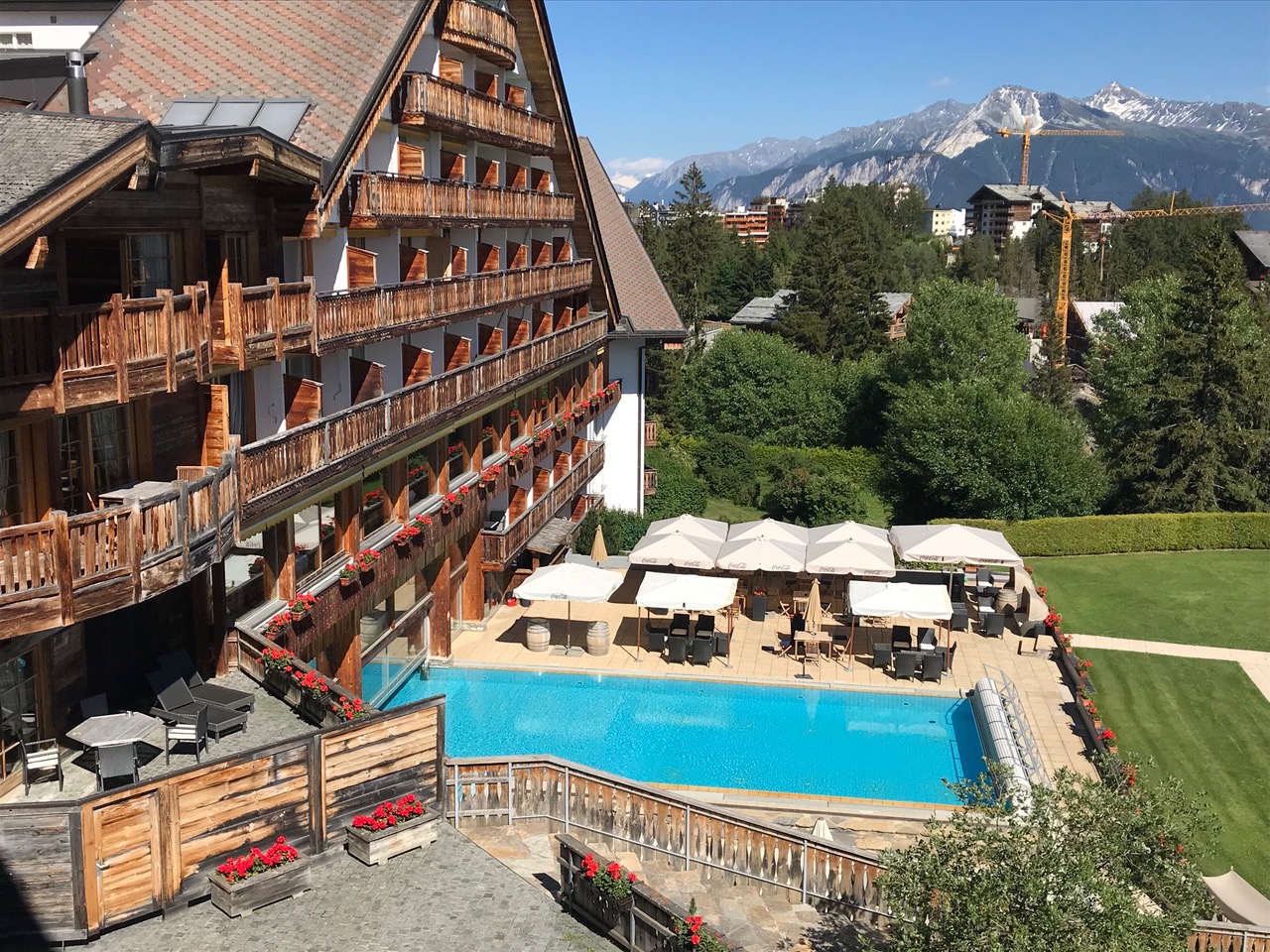 Hotel L'Etrier - its southern rooms have the views of the pool and the Alps. Photo: The-Ski-Guru.