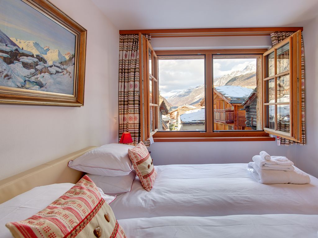 Room at the Chalet Ulysse. Matterhorn Chalets.