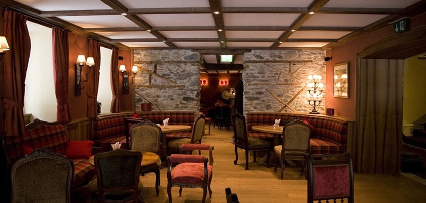 Monte Rosa's Lounge.