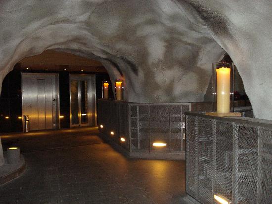 Entrance to the elevator at the Omnia. 