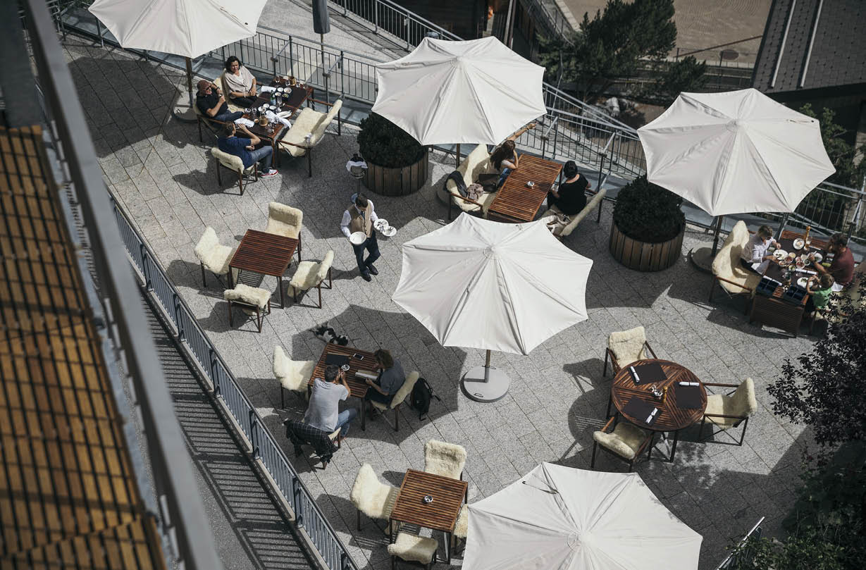 The Omnia terrasse.
