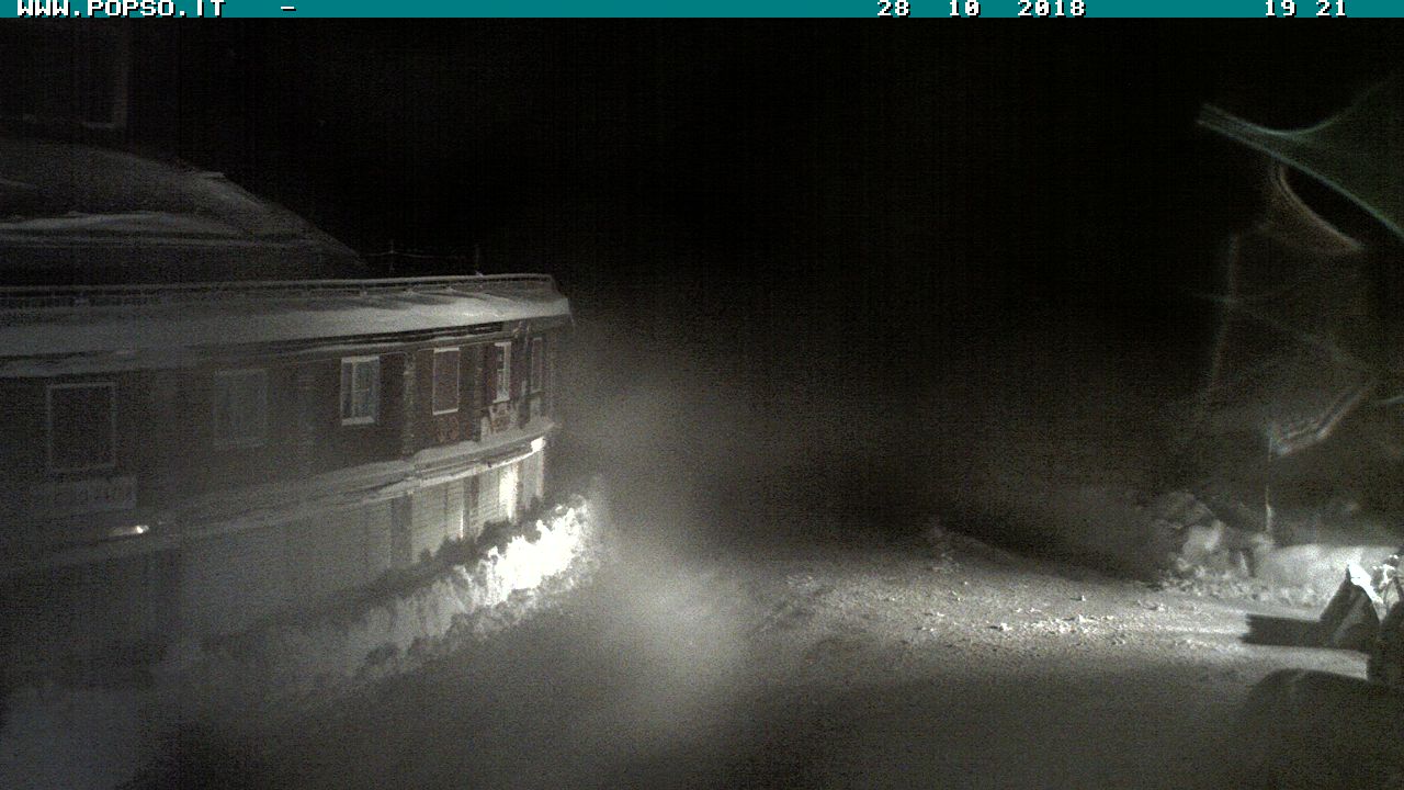 Stelvio Pass webcam 28 October. 