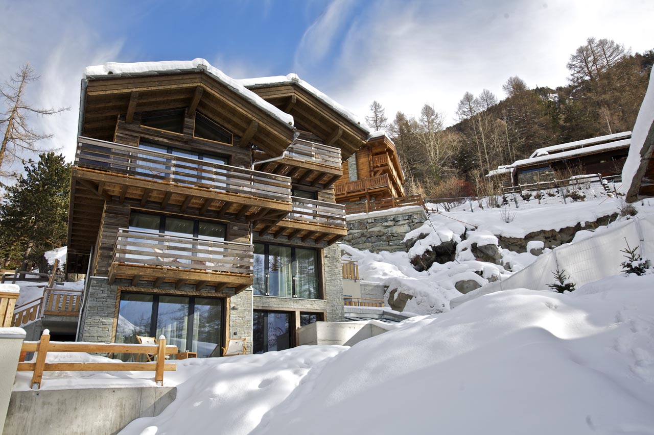 Exterior of the Cervo Zermatt cabins. 