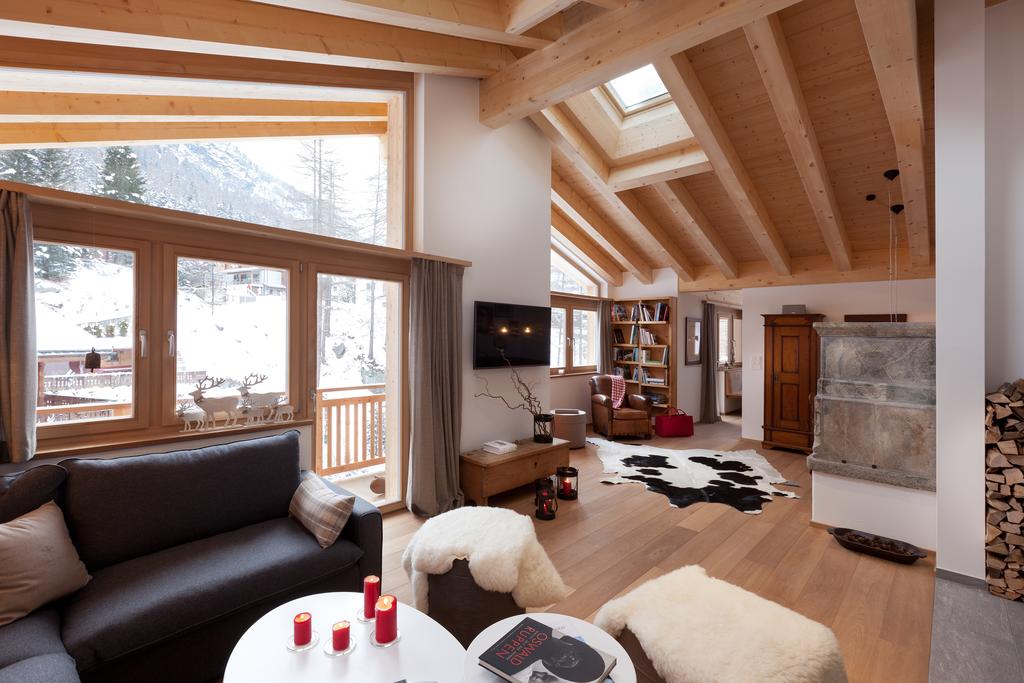 Open area at the Chalet Banja. Matterhorn Chalets. 