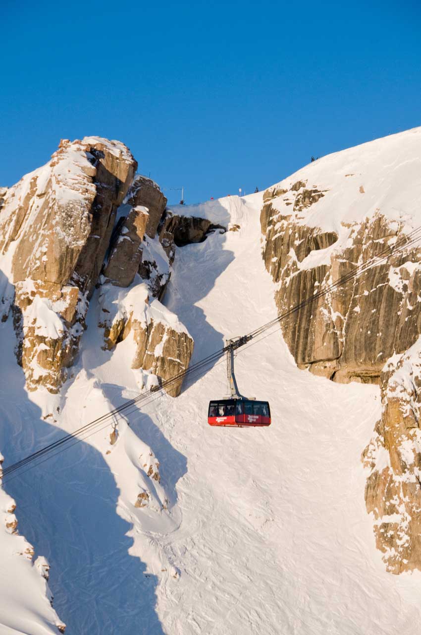 Jackson Hole Tram over Corbet's Colouir. This is for Extreme Skiers, but you also have new terrain for beginners and families. Photo: Jackson Hole Mountain Resort. 