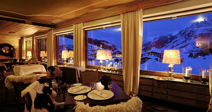 Kristiana Lech- enjoy a cuppa with magnificent views outside. The Must-Read Guide to Lech. 