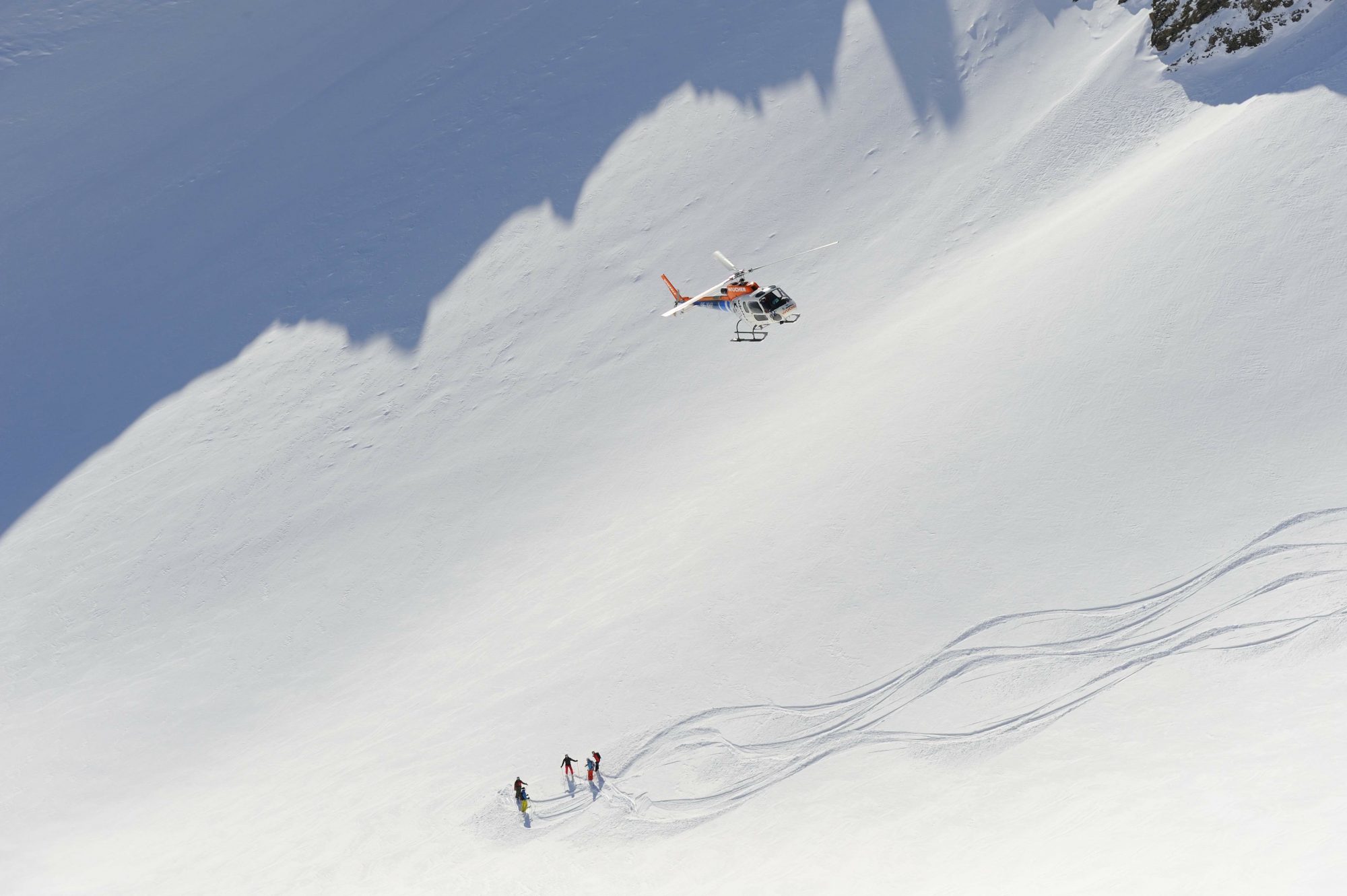 Heli-skiing at Lech Zürs am Arlberg. Photo by Sepp Mallaun. Lech Zürs Tourismus. The Must-Read Guide to Lech. 