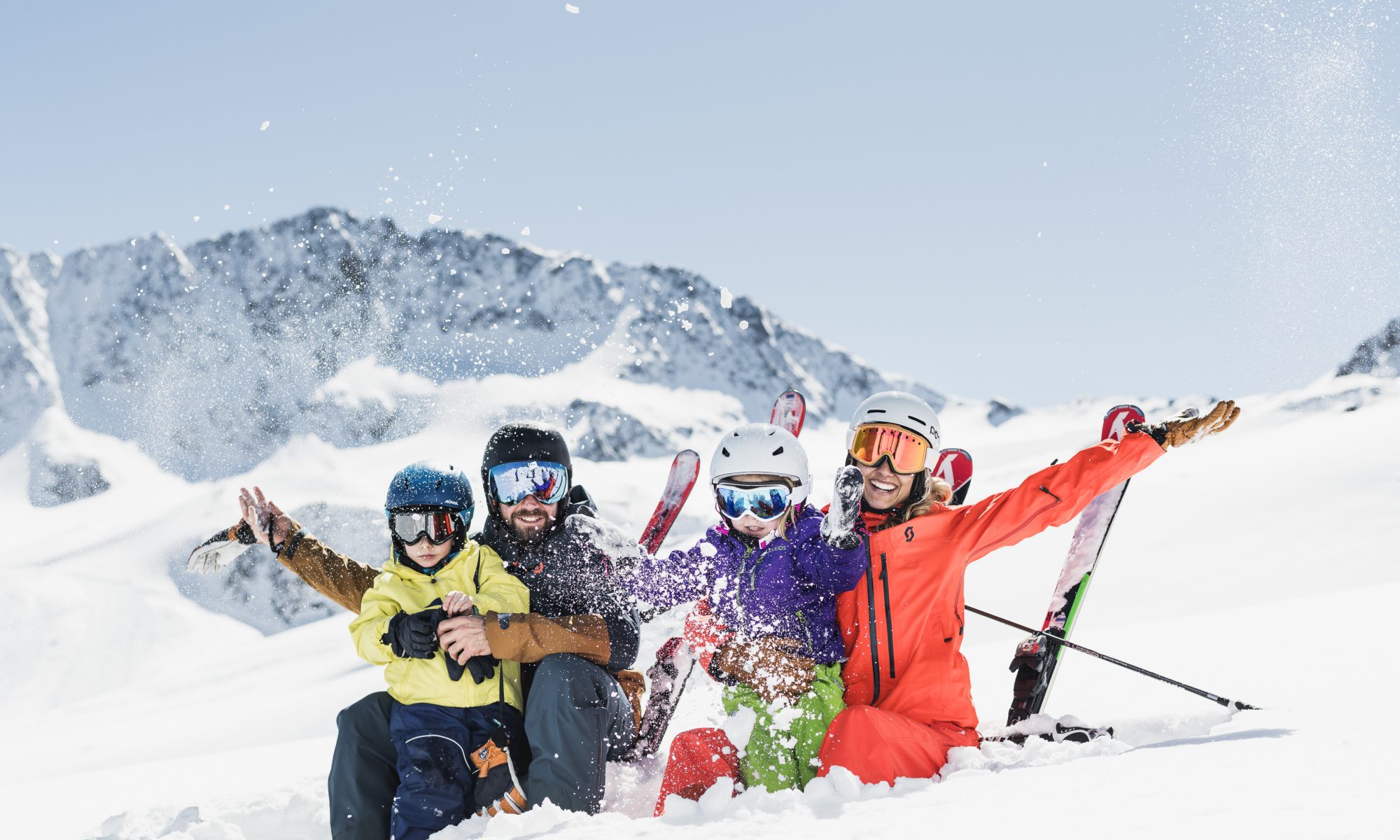 It's well known already that kids up to ten years of age do not pay for a skipass in Stubai! Why Stubaital is a great region for the entire family. Photo: Stubaier-Tirol Werbung.
