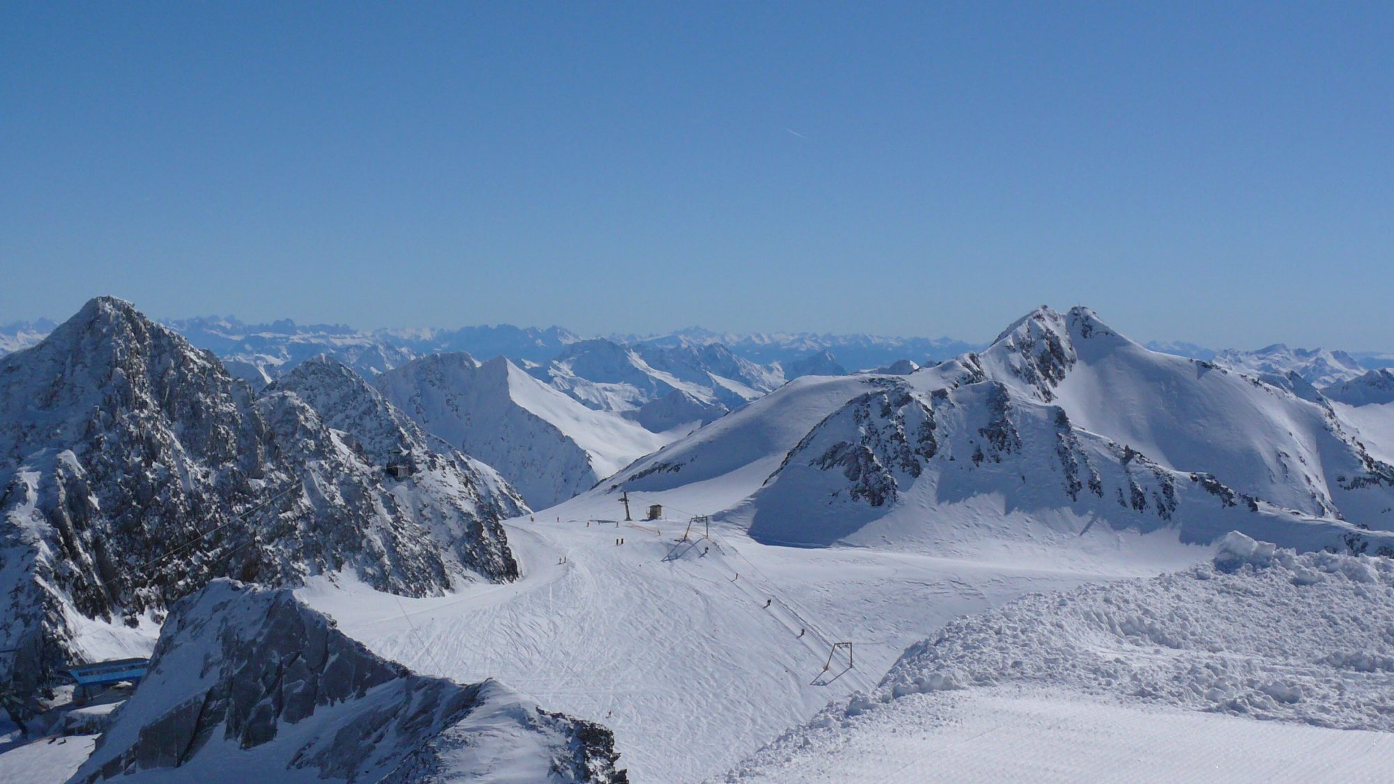 Stubai glacier- Photo: PXhere. Why Stubaital is a great region for the entire family.