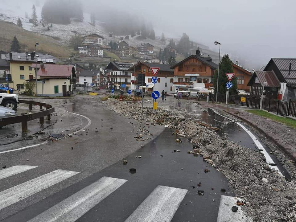 Arabba after the storm. Gales and tide surges wreak havoc in all of Italy, killing at least 10. What is the situation in Trentino Alto Adige and Belluno. 