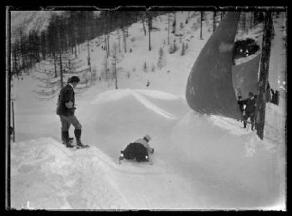 Cresta Run: Women allowed to race iconic track in Switzerland