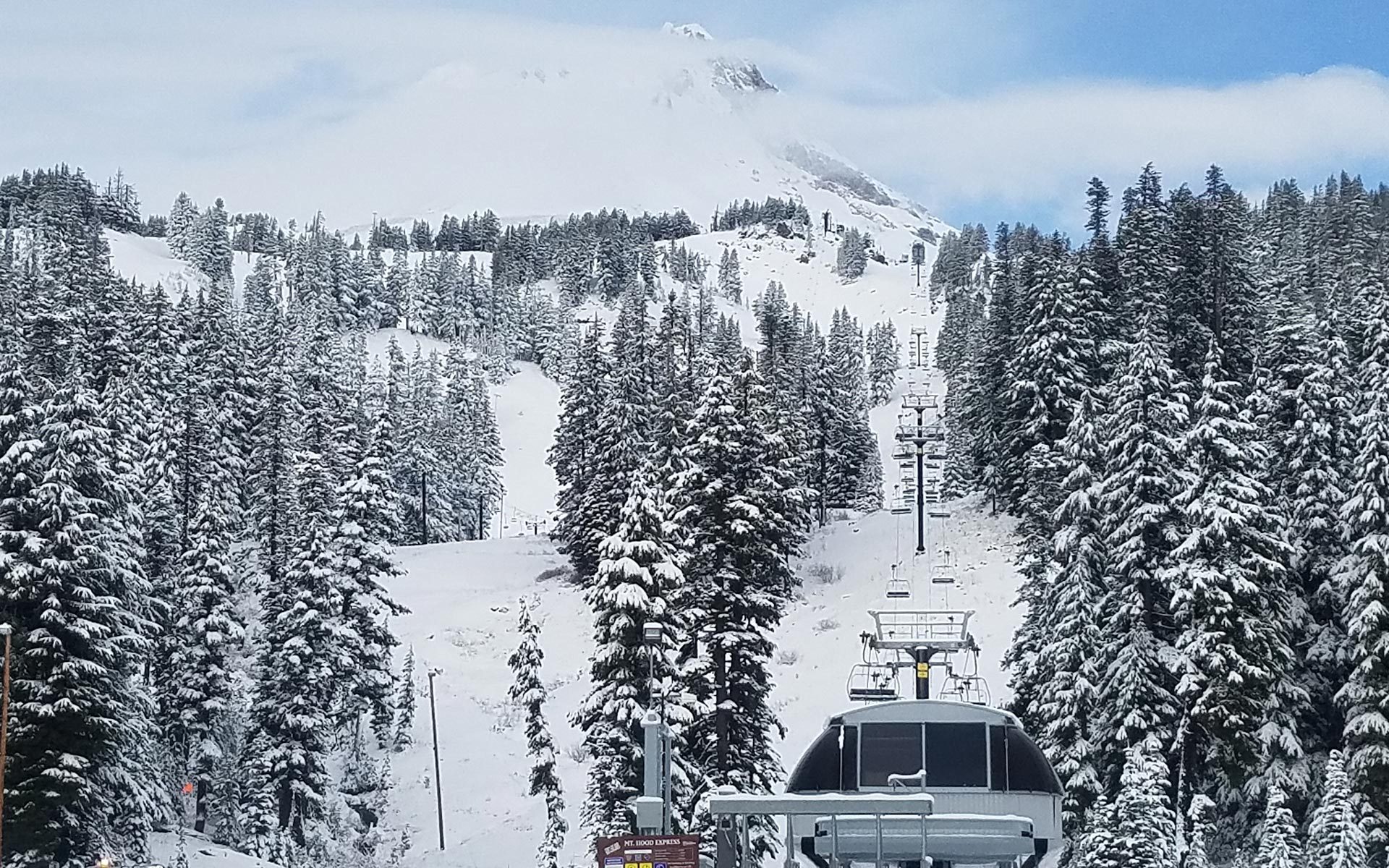 Mt Hood Meadows in Oregon. Mt Hood Meadows forced to evacuate skiers from chairlift due to a power problem.