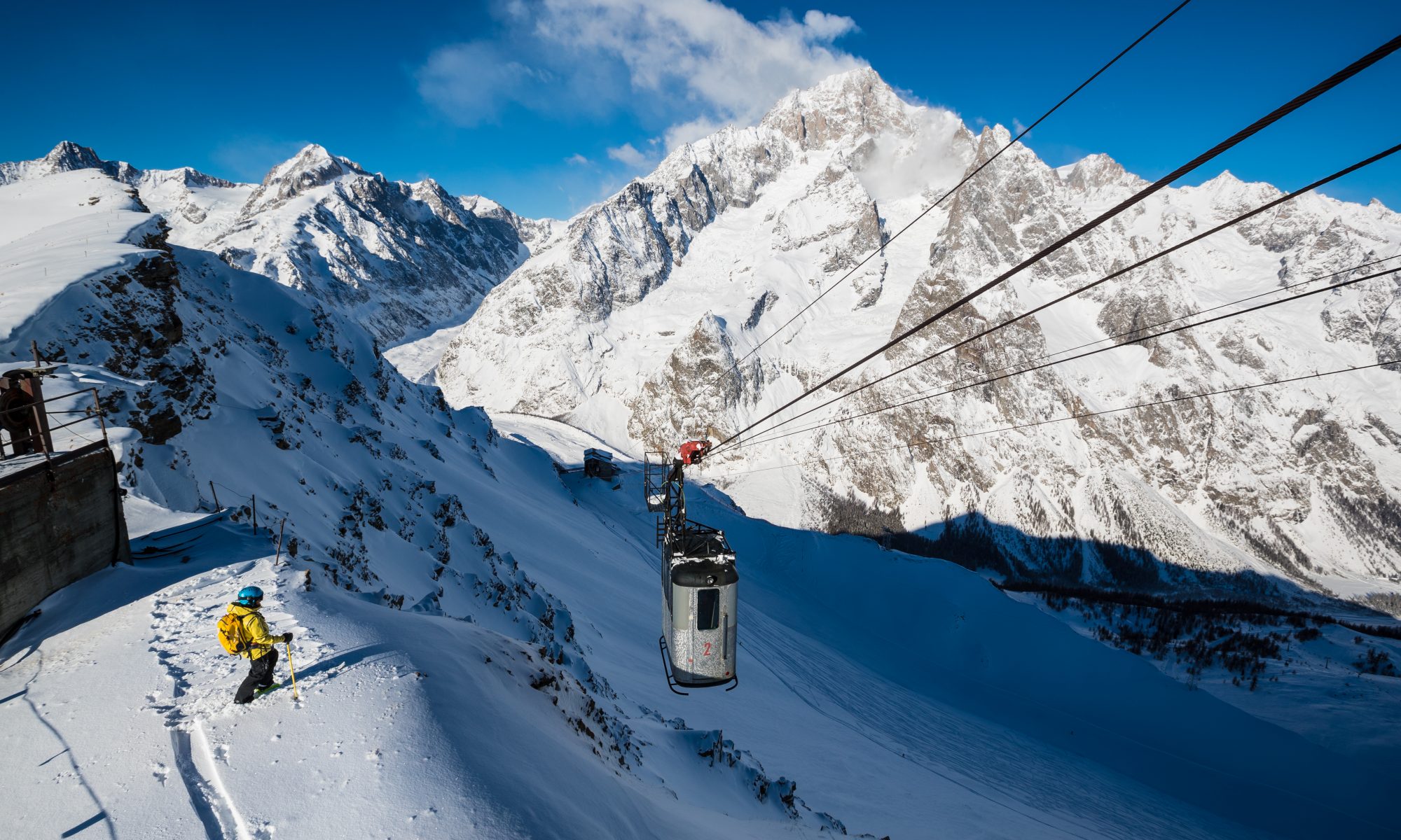 Arp - Courmayeur Mont blanc Funivie - Photo: Lorenzo Belfrond. Courmayeur Mont Blanc Funivie is opening two new slopes with amazing panoramic views.