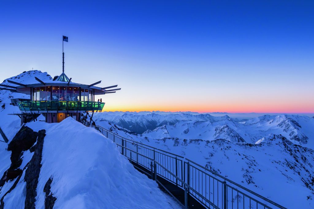 Top of the Mountain Obergurgl-Hochgurgl. Ski this Easter with your family in ‘snow sure’ Obergurl-Hochgurgl and Sölden with The-Ski-Guru TRAVEL