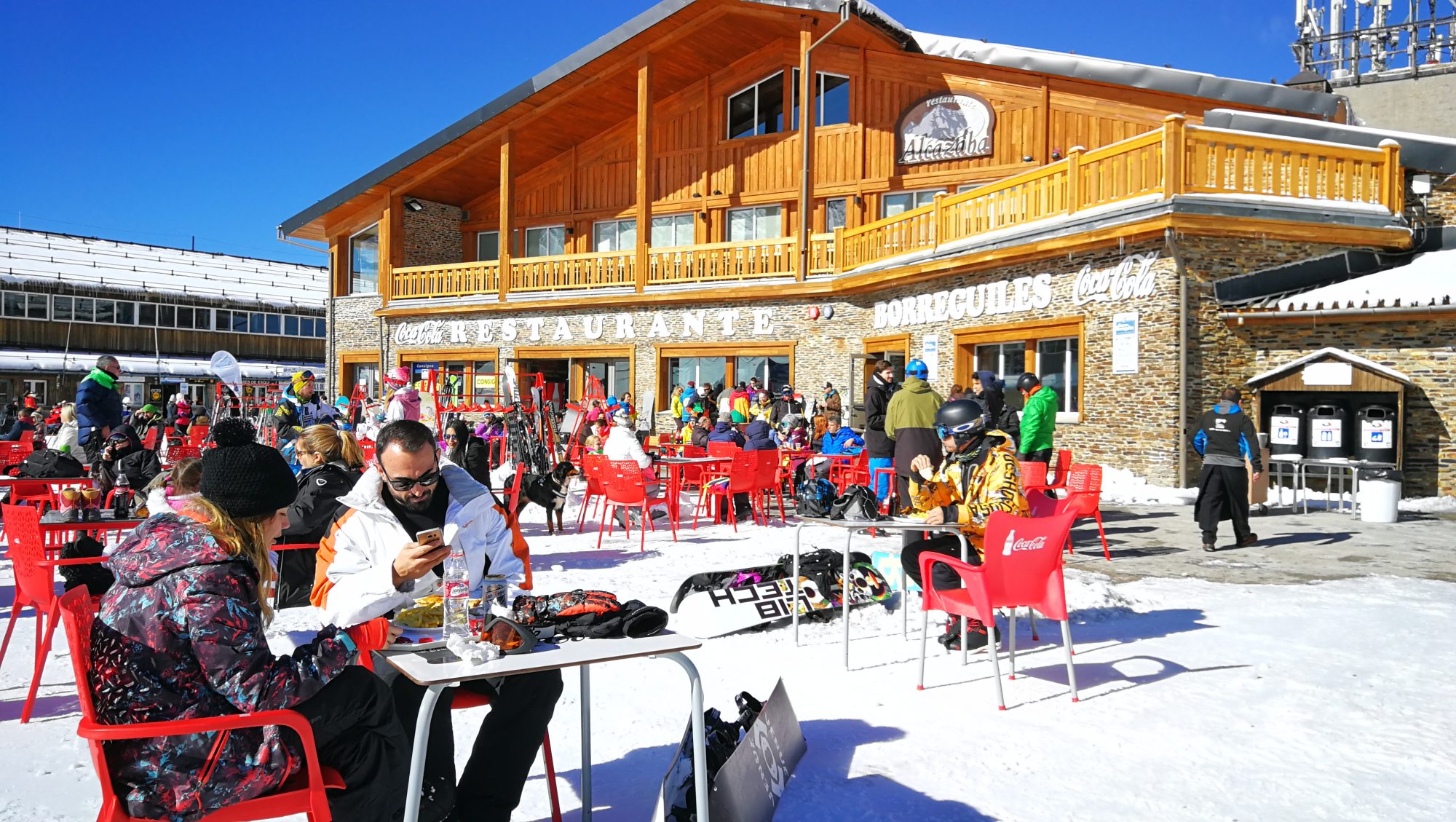 Photo: Archive Cetursa Sierra Nevada. The '12 hours Head NonStop ', the toughest test in skiing, arrives in the Sierra Nevada.