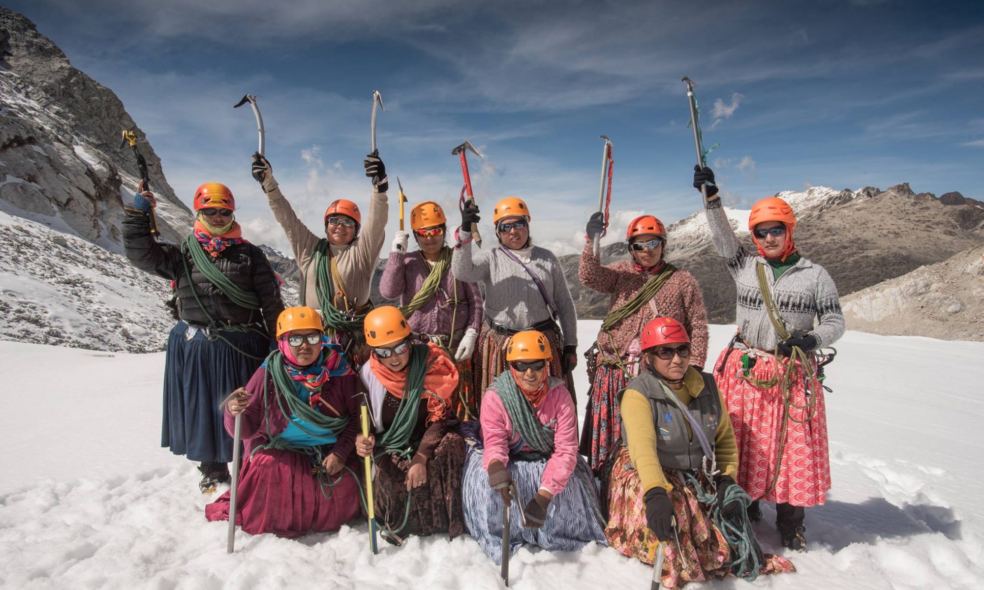 The “Cholitas Escaladoras” (Climbing ‘Cholitas’) are going for Everest. Facebook page photo.