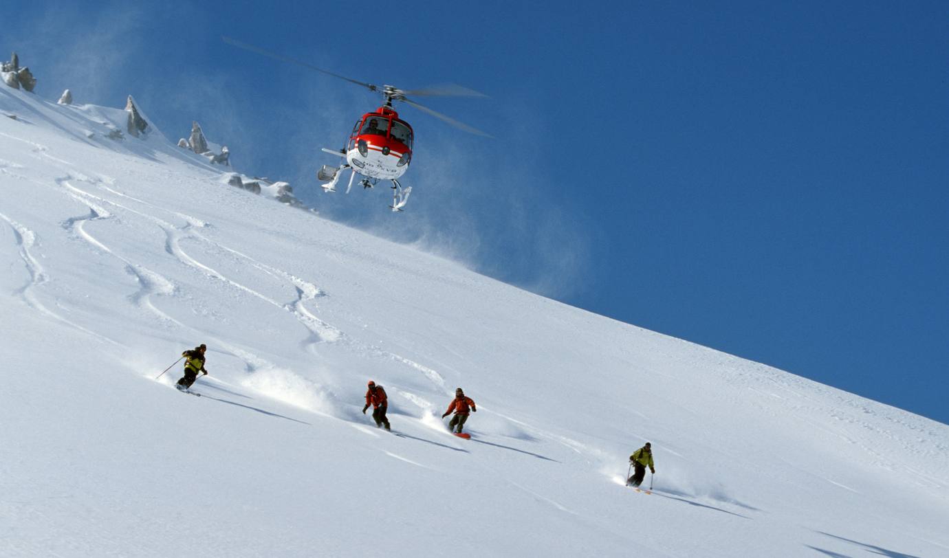 Heliski in Gulmarg. Jammu (Gulmarg) Cable Car Accident: 2 workers died and four injured.