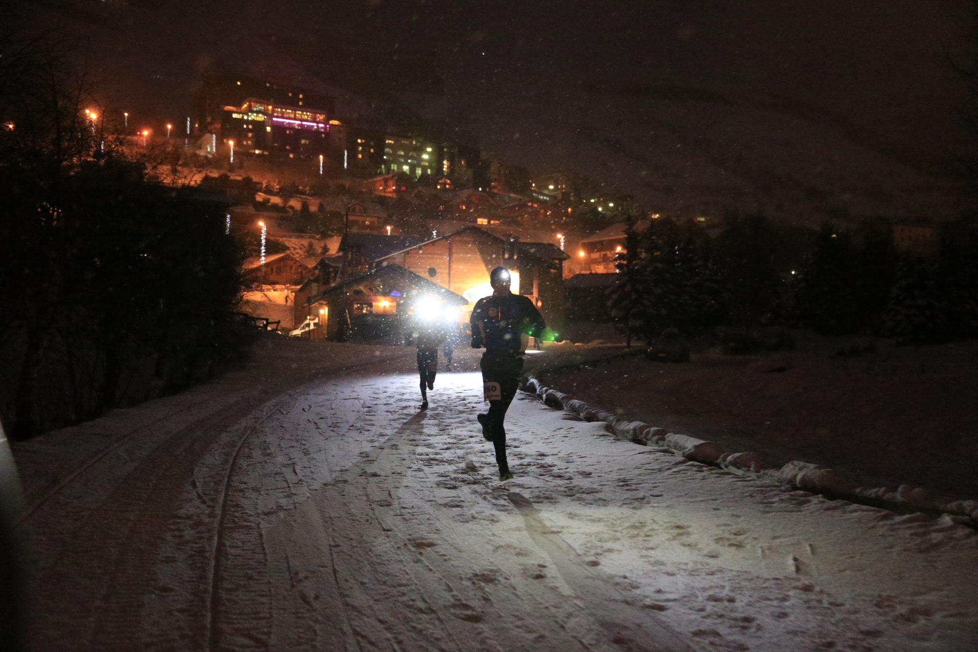 A night snow trail- Photo by Monica Dalmasso. Les 2 Alpes. What is New at Les 2 Alpes this season. 