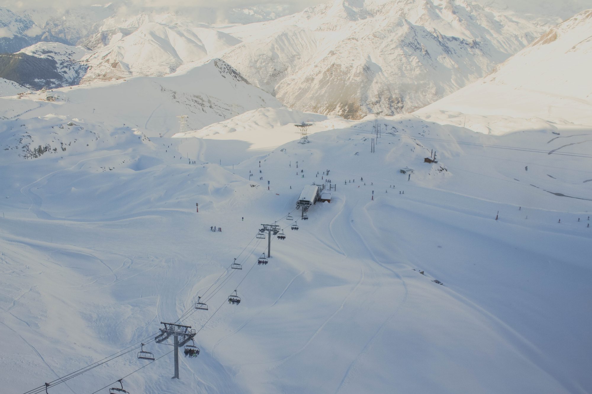 Les Deux Alpes, near to St Christoph-en-Oisans. Avalanche kills person in French Alps; another missing.