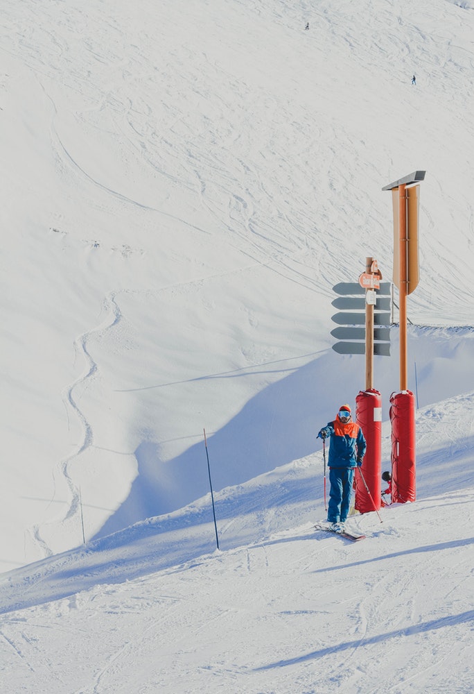 Hotelplan UK Group acquires Flexiski . Photo: Unsplash. Toa Heftiba. Les Deux Alpes