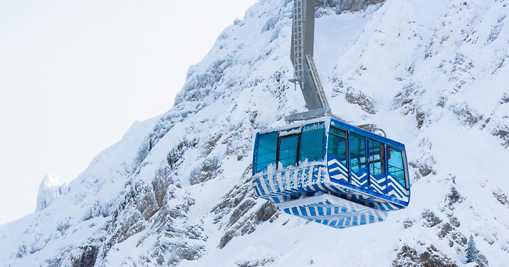 An avalanche affected the structure of the Säntis suspension railway