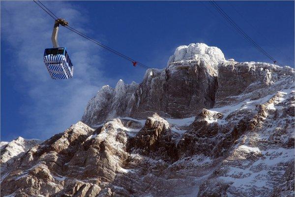 An avalanche affected the structure of the Säntis suspension railway