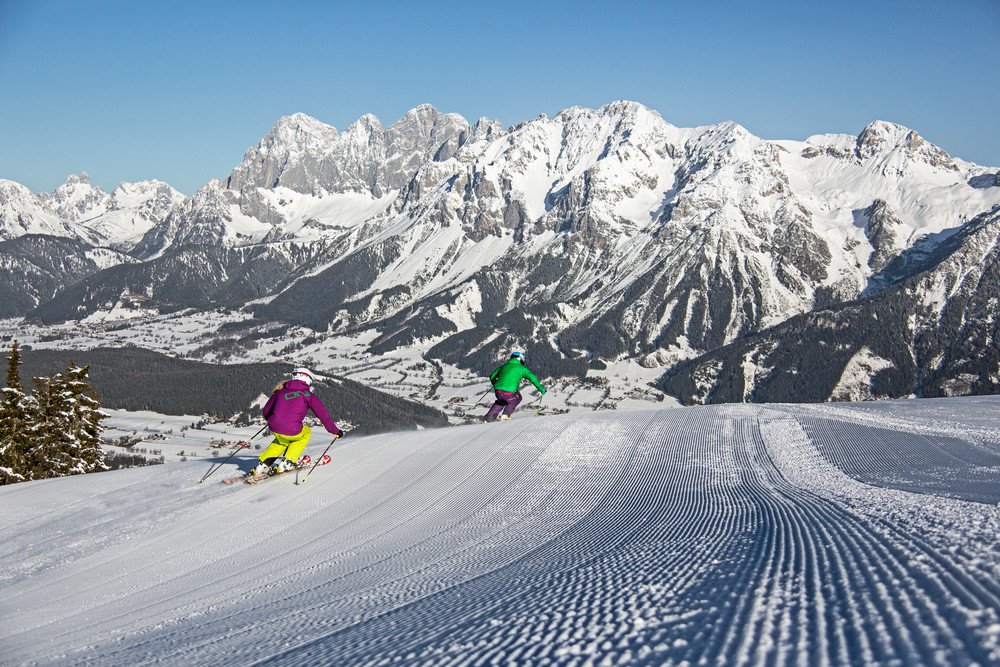 A glance into the future:  First ski and snowboard helmet with Augmented Reality is being tested in Schladming-Dachstein