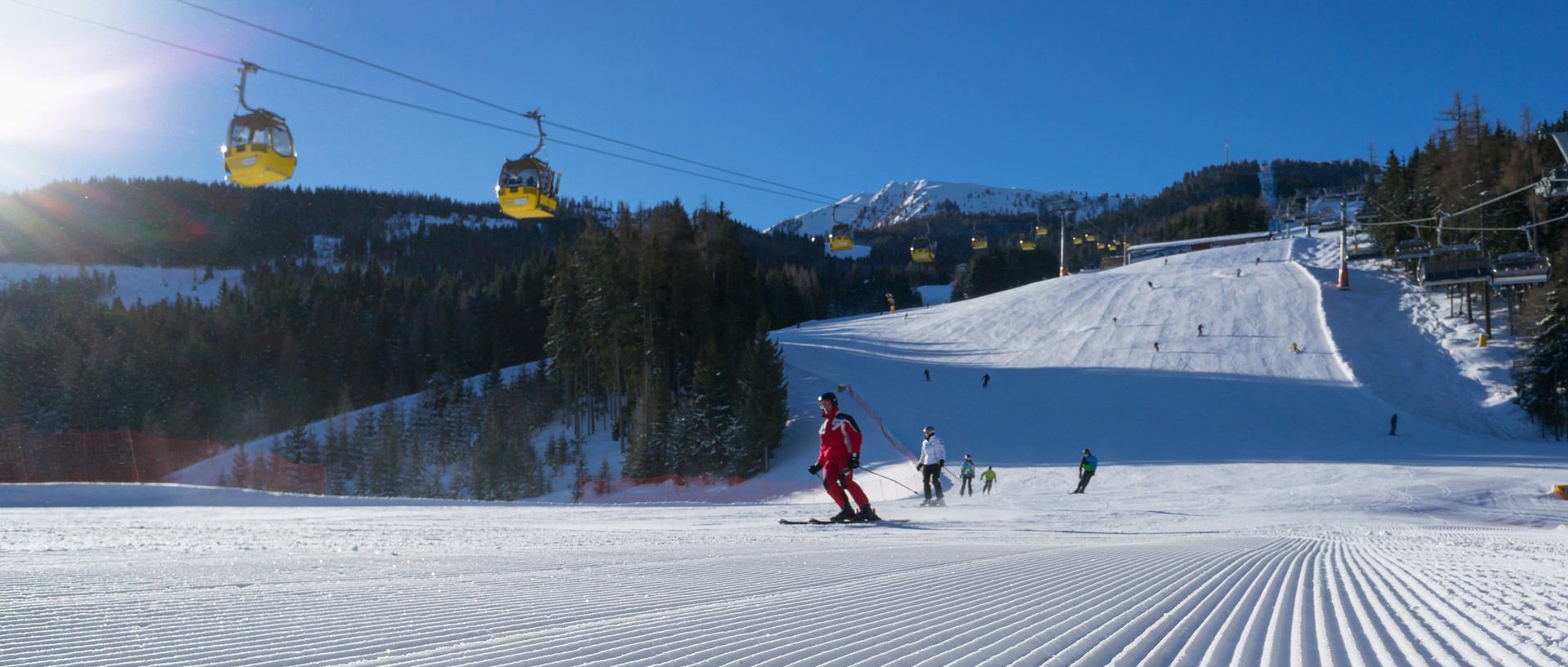 A glance into the future:  First ski and snowboard helmet with Augmented Reality is being tested in Schladming-Dachstein