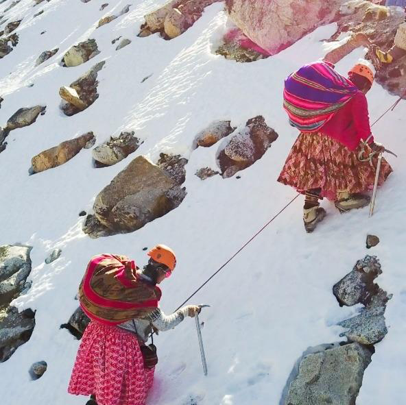 A group of Bolivian ‘Cholitas’ women to climb Aconcagua. Facebook page photo. 