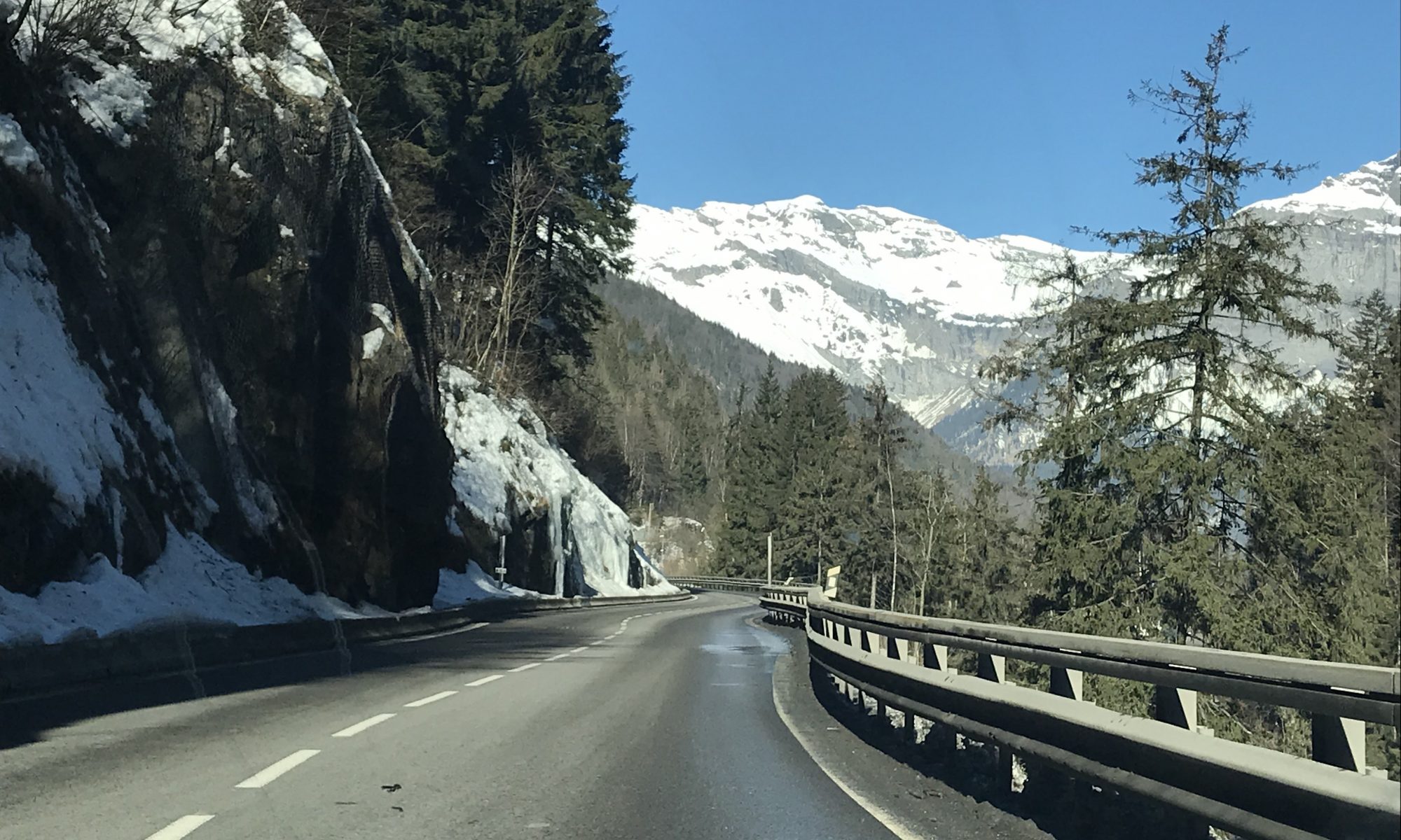 Autoroute Blanche - Photo: The-Ski-Guru. Self-drive skiers need to plan now for Brexit.