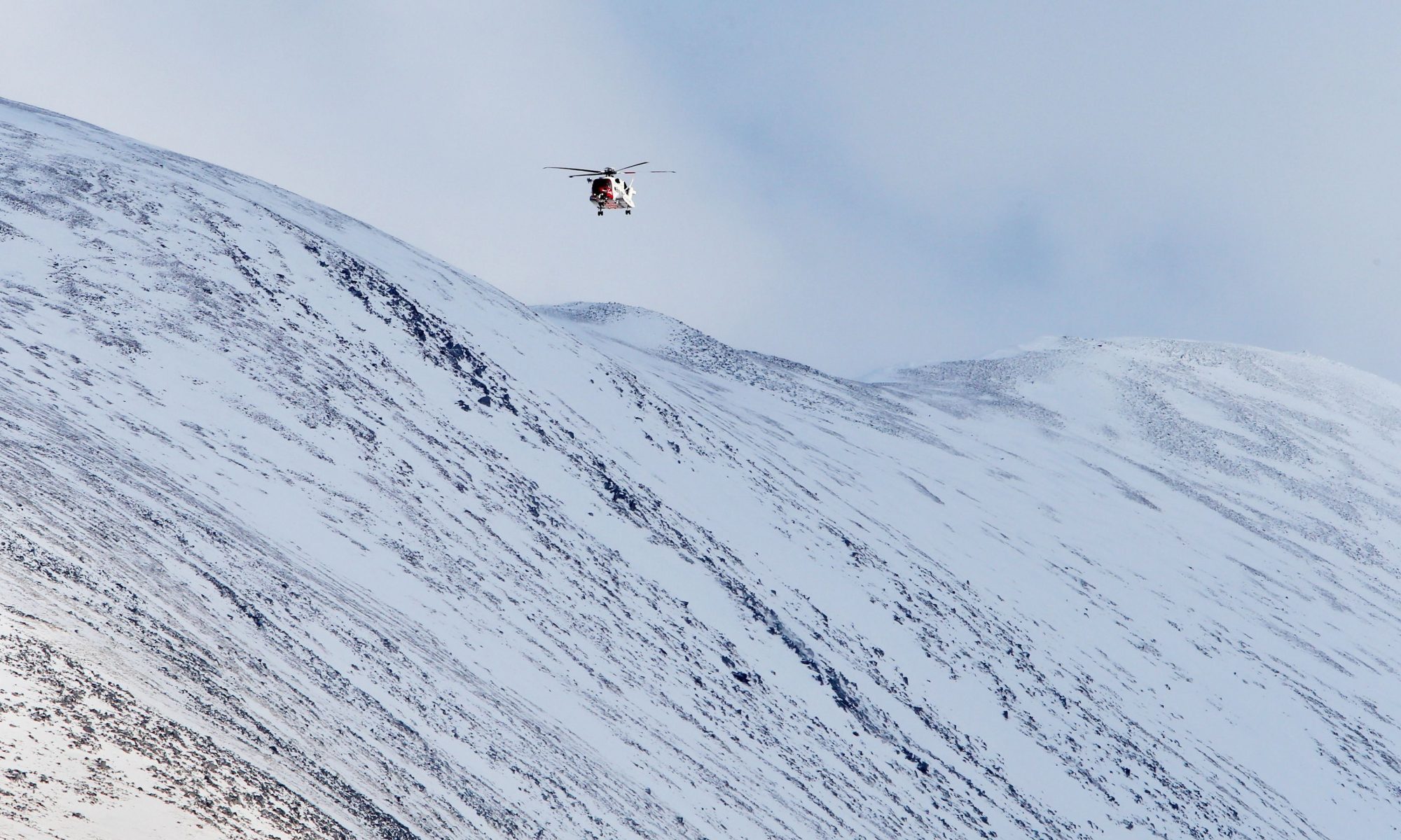 Two killed and two injured in Ben Nevis avalanche