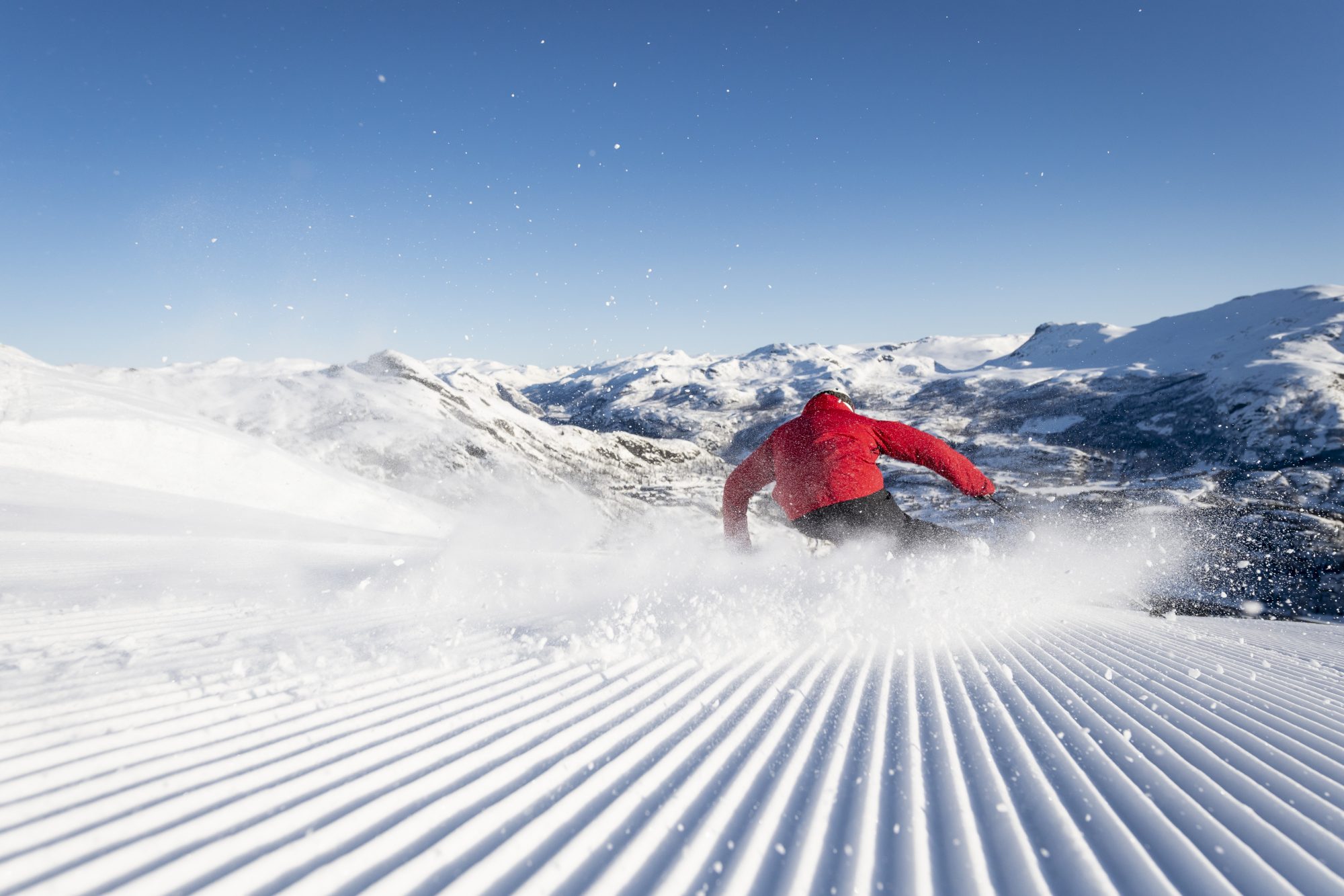 A skier carving in Hemsedal. Photo courtesy of SkiStar. SkiStar showcases record results for the first half of 2018/19.