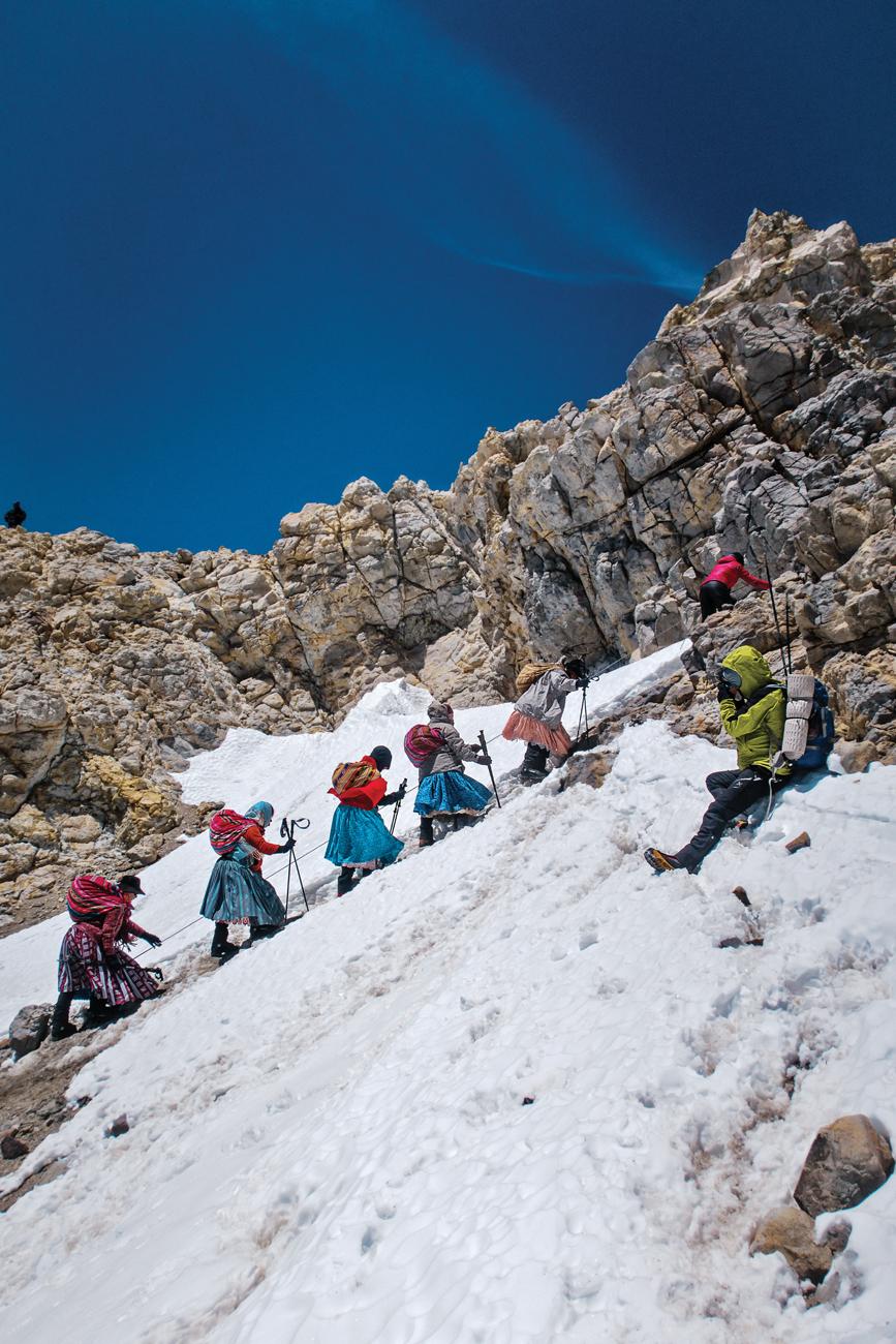 Lidia Huayllas, Dora Mangueño, Lita Gonzales, Cecilia Llusco Alana and Elena Quispe, in the Aconcagua. Stories of resistance, especially against machismo, of five women who seek the top of the world Credit: Courtesy: Arena Communication. The “Cholitas Escaladoras” (Climbing ‘Cholitas’) are going for Everest.