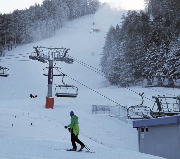 The World's Longest Panoramic Gondola Lift Will Open in Serbia. Tornik ski resort.