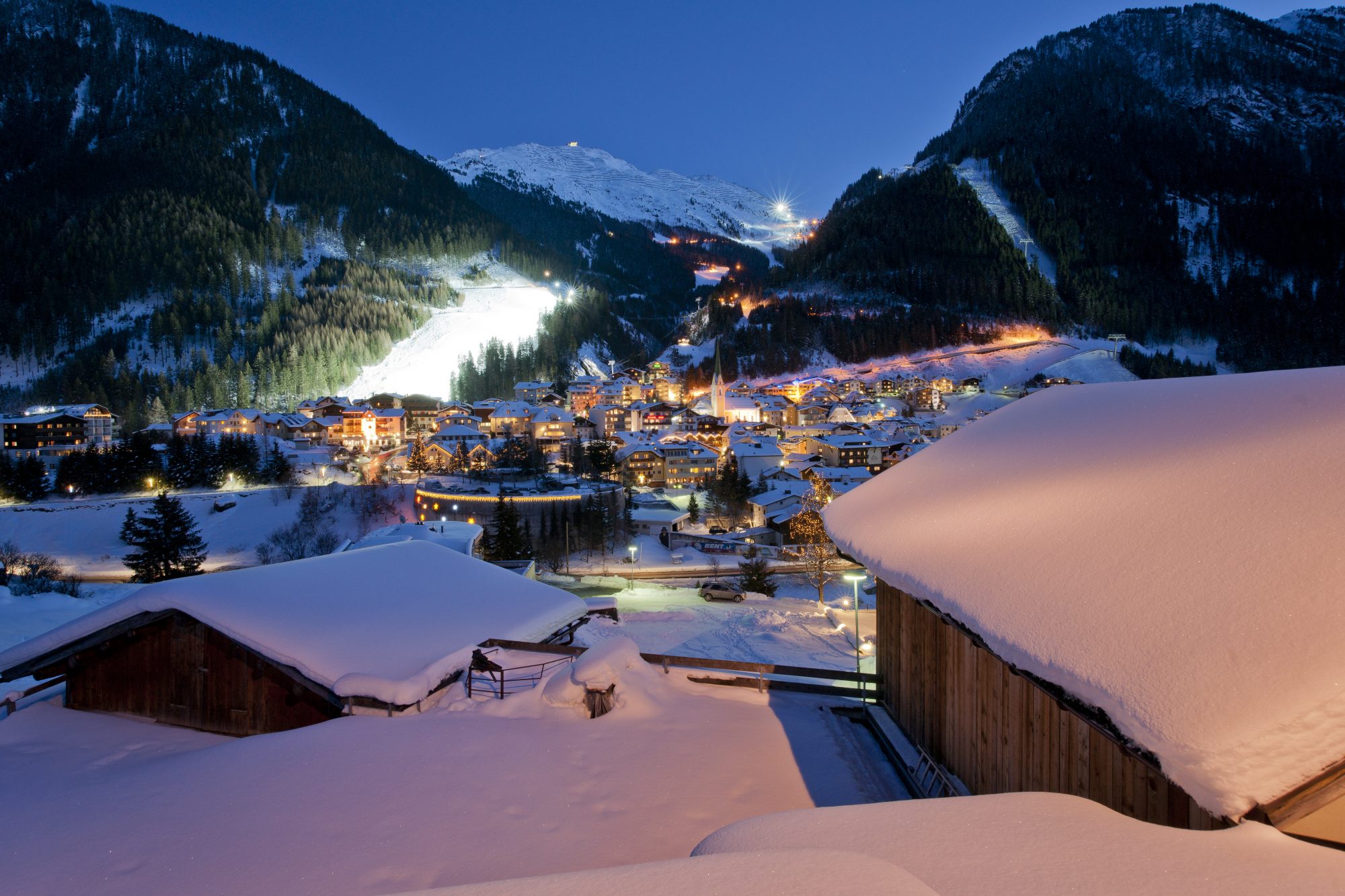 Night at Ischgl. Photo: TVB Paznaun-Ischgl. Ischgl rocked with Lenny Kravitz for their season finale. 