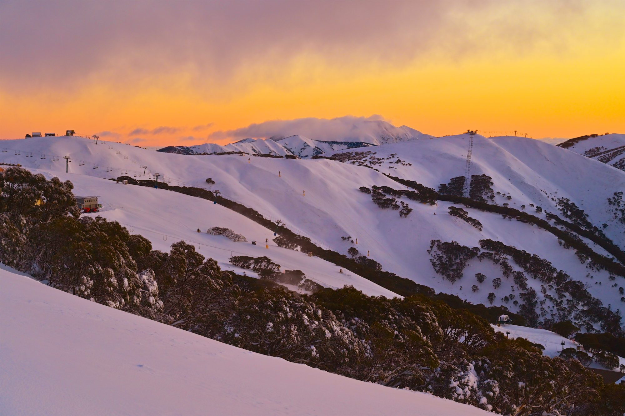 Glorious mountain views at Hotham Alpine Resort to end Autumn & start winter 2019. Epic Australia Pass Now Includes Unlimited, Unrestricted Access to Hotham Alpine Resort with Sales Deadline Extended to 18 June.