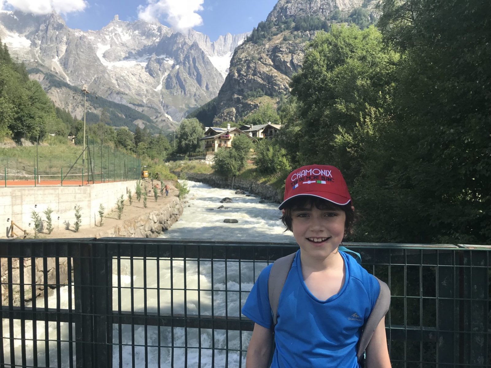 Walking towards the base of the Dolonne lift. Photo: The-Ski-Guru. Our summer in the mountains – one week in Courmayeur.