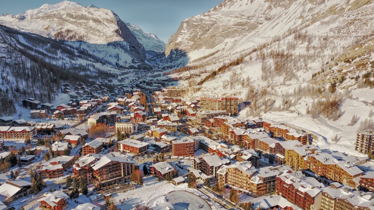 An aerial shot of Val d'Isère- Photo: Val d'Isère TO. Val d'Isère starting the ski season with clear protocols.