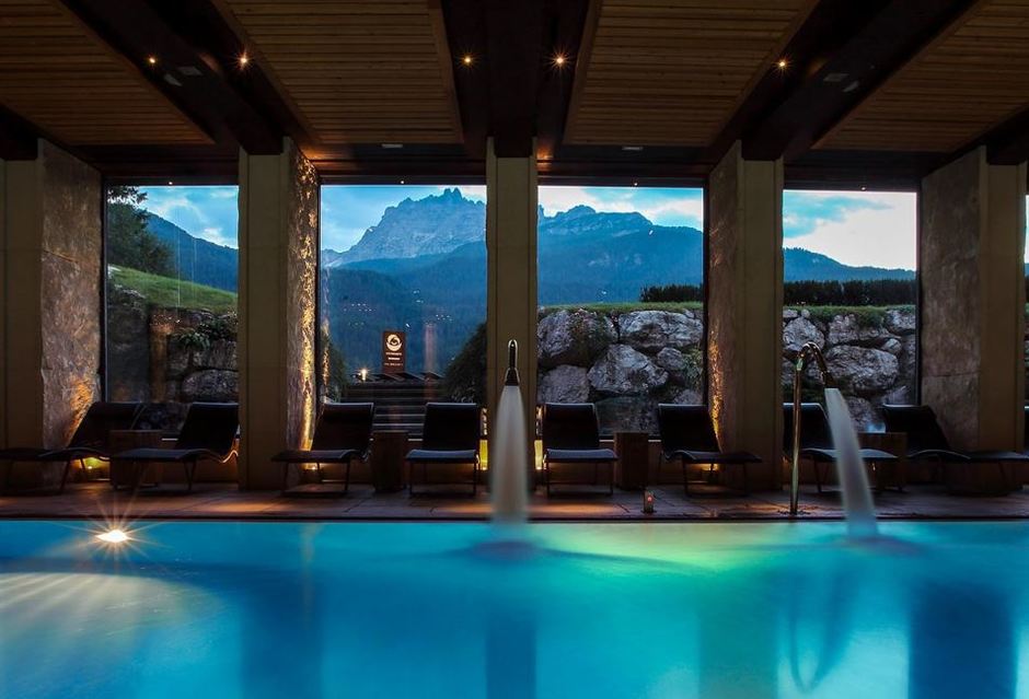 This pool at the Rosapetra is pretty tempting, right? Just look at those views... What’s new in Cortina for the 2019-2020 Winter Season.